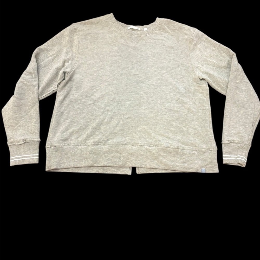 Women’s Tasc Clubhouse Sweatshirt, size M